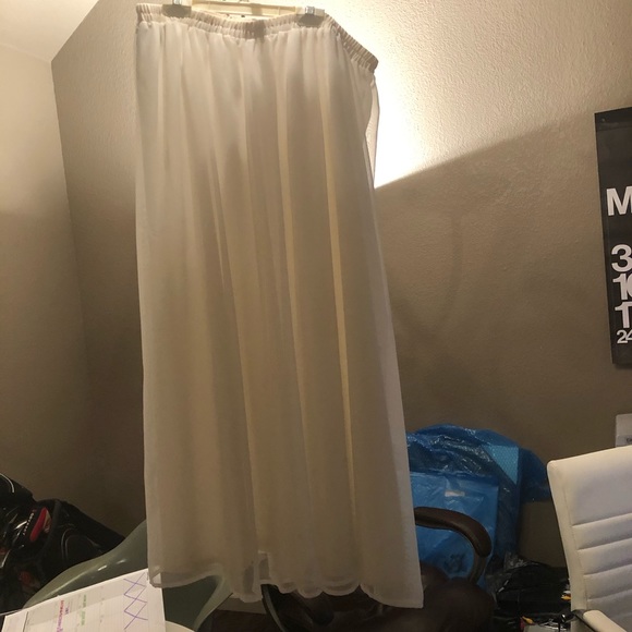 Chiffon Skirt - Picture 3 of 7